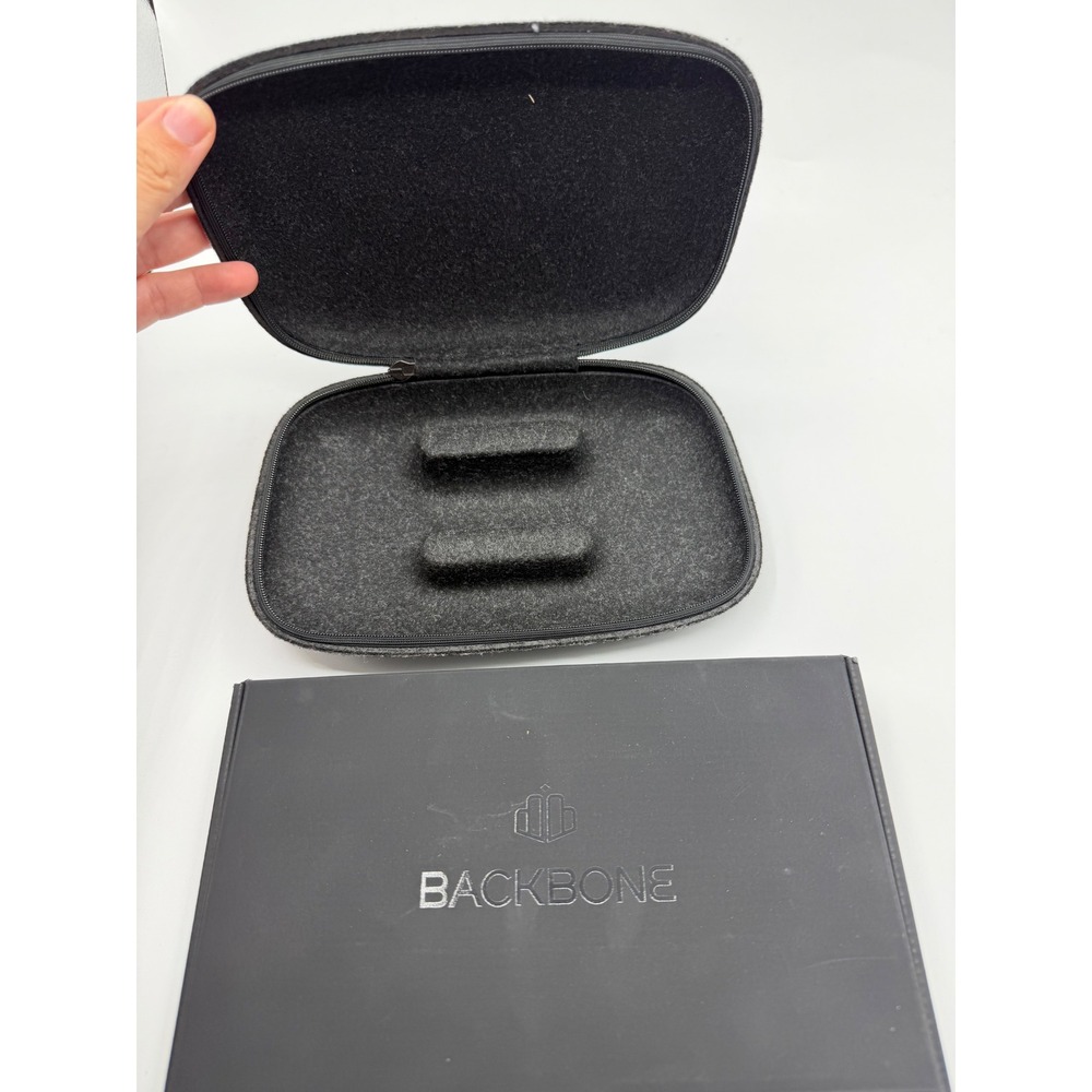 Backbone One Mobile Gaming Controller for iPhone Lightning BB-02 Black with Case - Picture 2 of 6